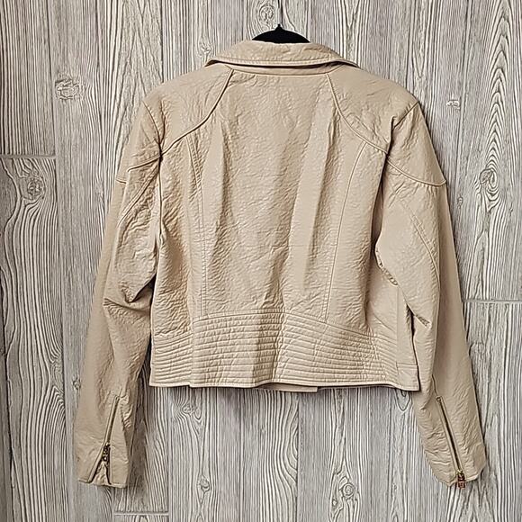 Andrew Marc Marc New York Cream Faux Leather Moto Jacket Womens Size XL - Picture 5 of 10